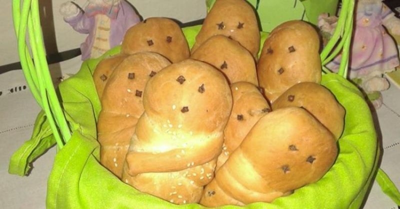 Гръцка рецепта за великденски сладки с пълнеж