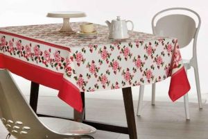 Покривки за маса и мушами