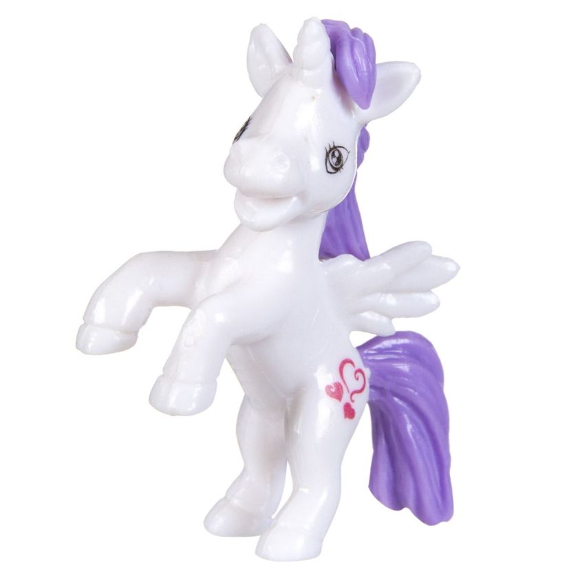 Еднорог - бял - в яйце