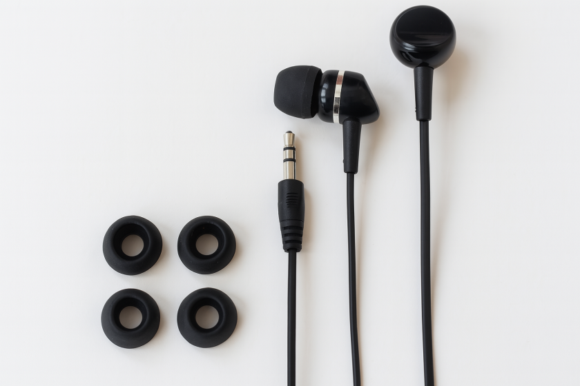 Слушалки - тип тапи с шумопотискане