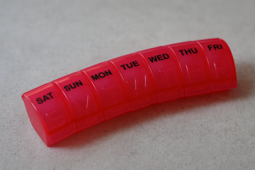 Кутия за хапчета - дните от седмицата