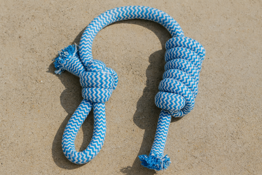 Играчка за куче - връзка с възли