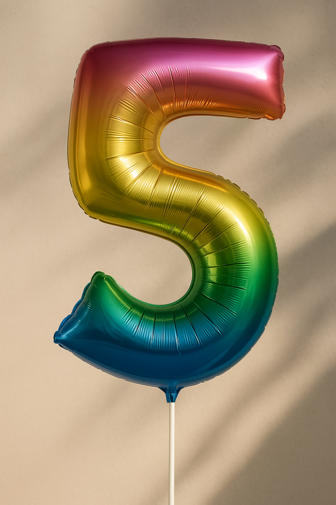 Парти балон - цветен - цифра 5 - 85 х 155 см.