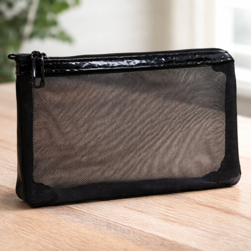 Несесер - прозрачен - черен - 19 х 13 см.