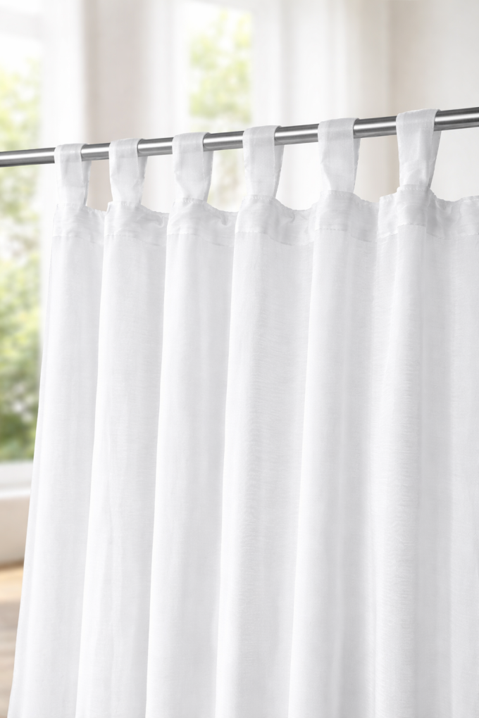 Завеса - бяла с размер 140 х 140 см.