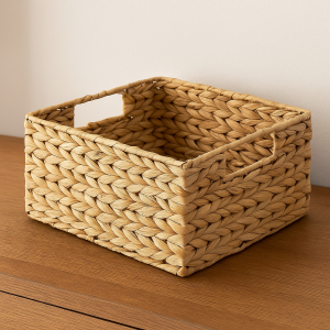 Плетена кошница за съхранение от Воден Зюмбюл - 25 x 20 x 9 см.