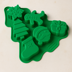 Коледна силиконова форма за лакомства - Зелена Елха - 18.5 x 22 x 2.5 cм.