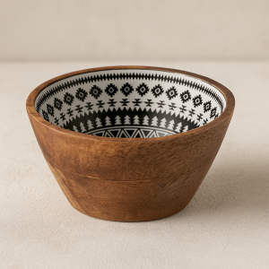 Дървена купа за сервиране с емайлирани черно-бели мотиви - 20 x 8 см.
