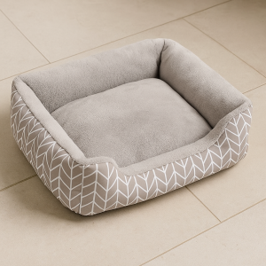 Легло за куче - Сиво - Бели линии - 80 x 70 x 20 см.
