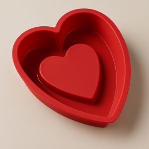 Силиконова форма за кексчета - Червено сърце - 15 x 16 x 4 см.