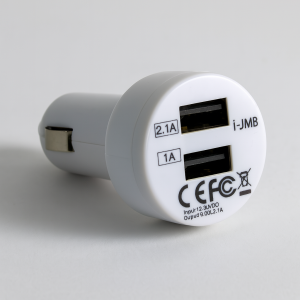 Автомобилно зарядно устройство