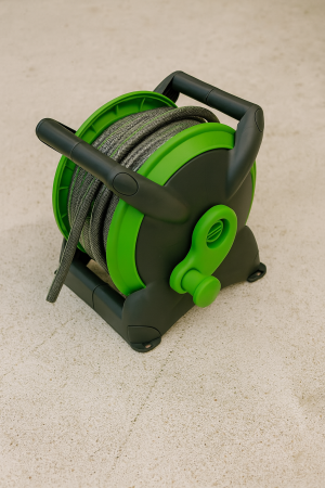 Макара за стена с маркуч за поливане -  15 метра