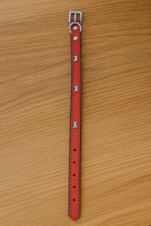 Кожен нашийник за куче - червен