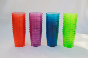 Чаши за шотове - пластмасови - цветни - 60 мл. - 50 бр.