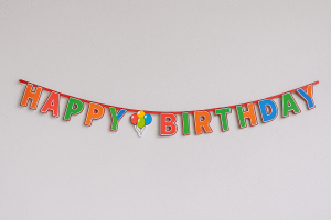 Парти гирлянд - цветни букви - Happy Birthday - 213 см.