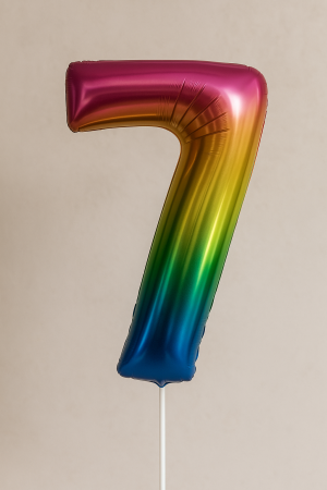 Парти балон - цветен - цифра 7 - 74 х 108 см.