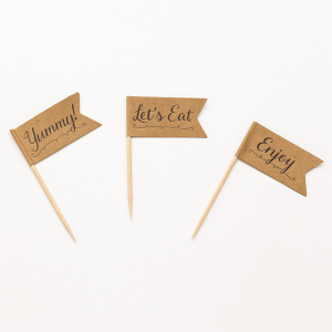 Парти клечки - кафяви флагчета - надписи - 18 бр.