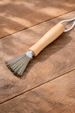 Инструмент за почистване на четки за коса - 11 см.