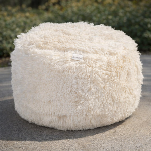 Декоративна възглавница - пуф - бяла - 30 х 15 см.